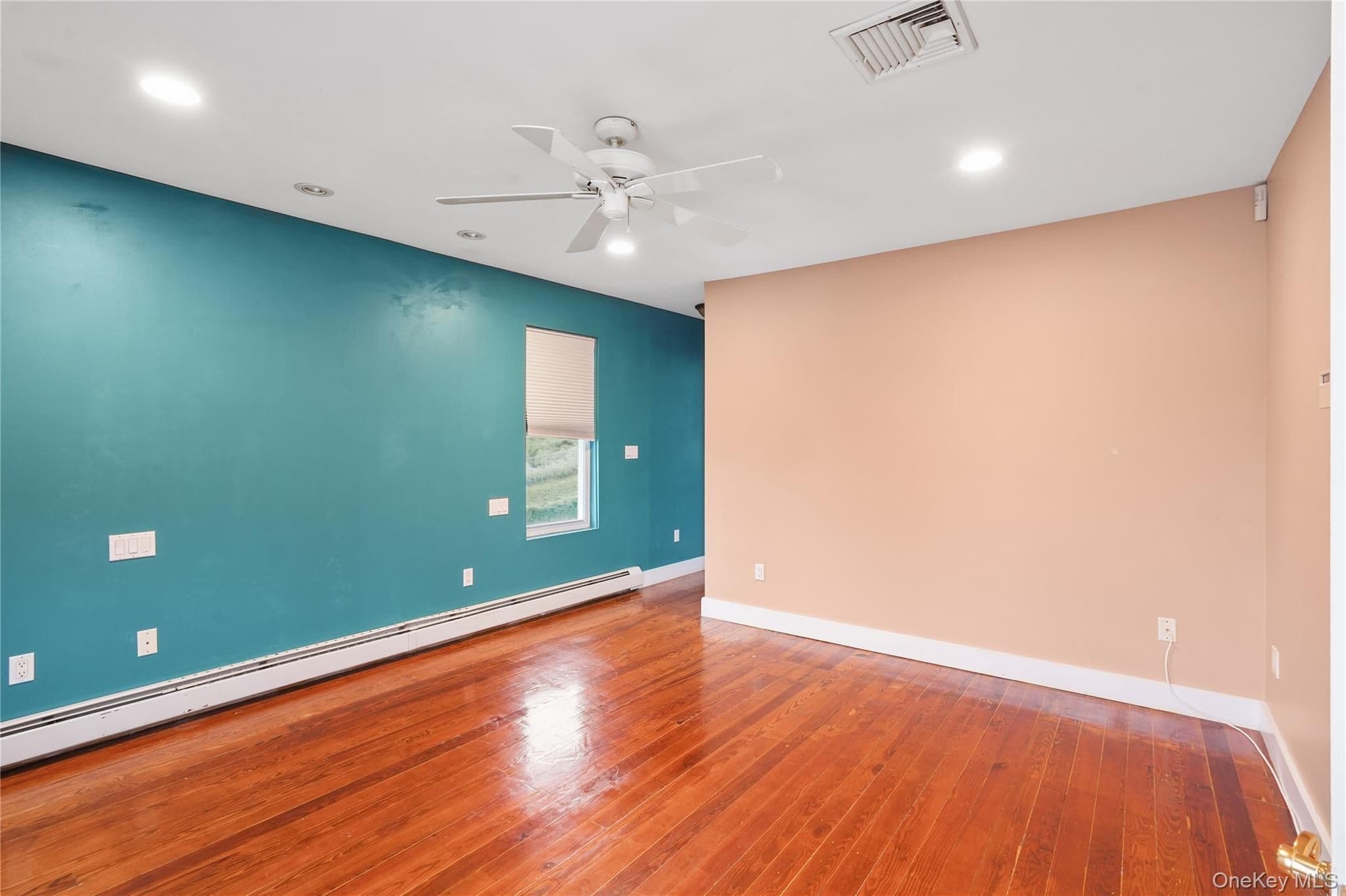 104 Maple Avenue thumbnail 16