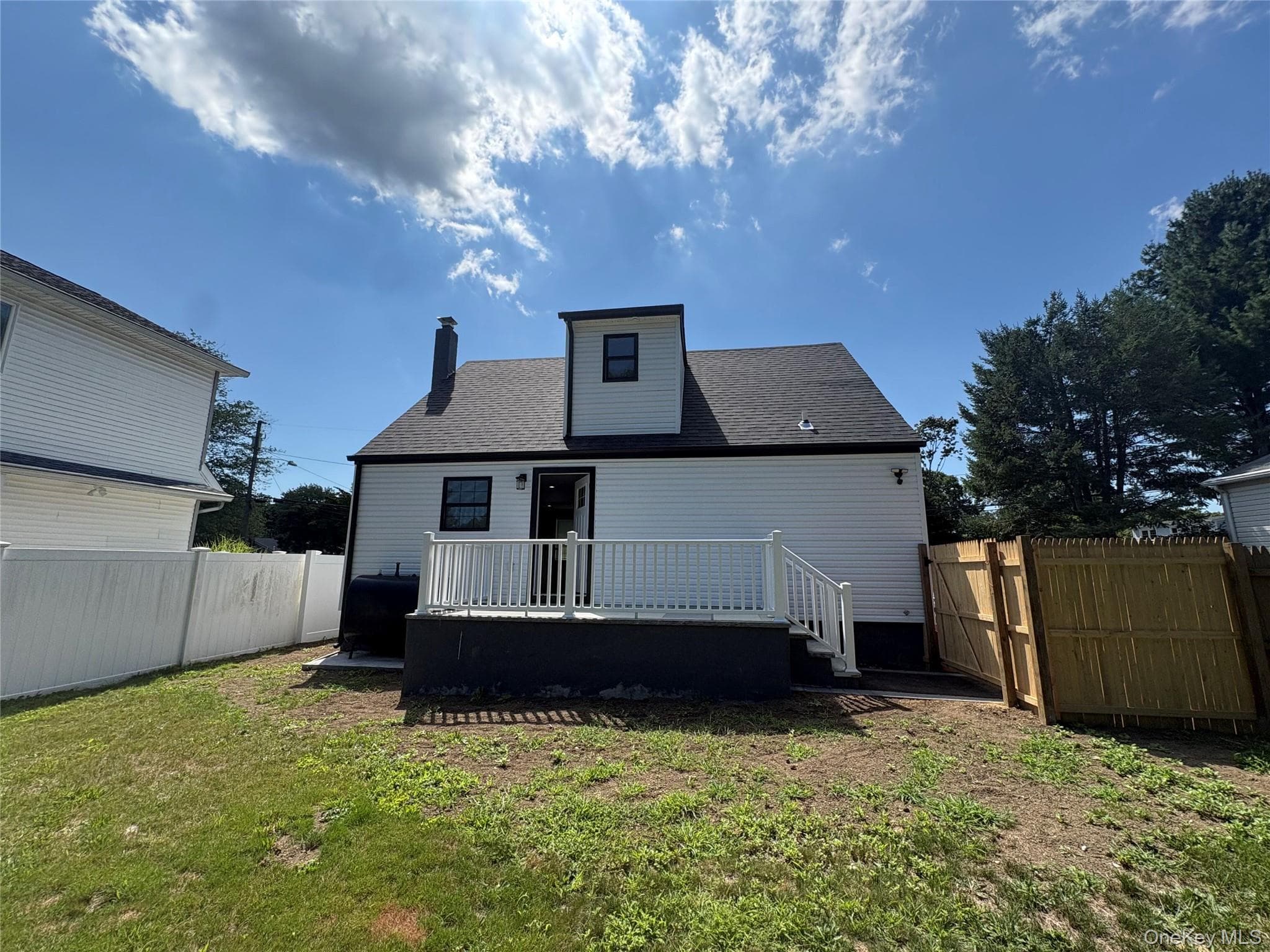 7 E Lakeland Street thumbnail 17