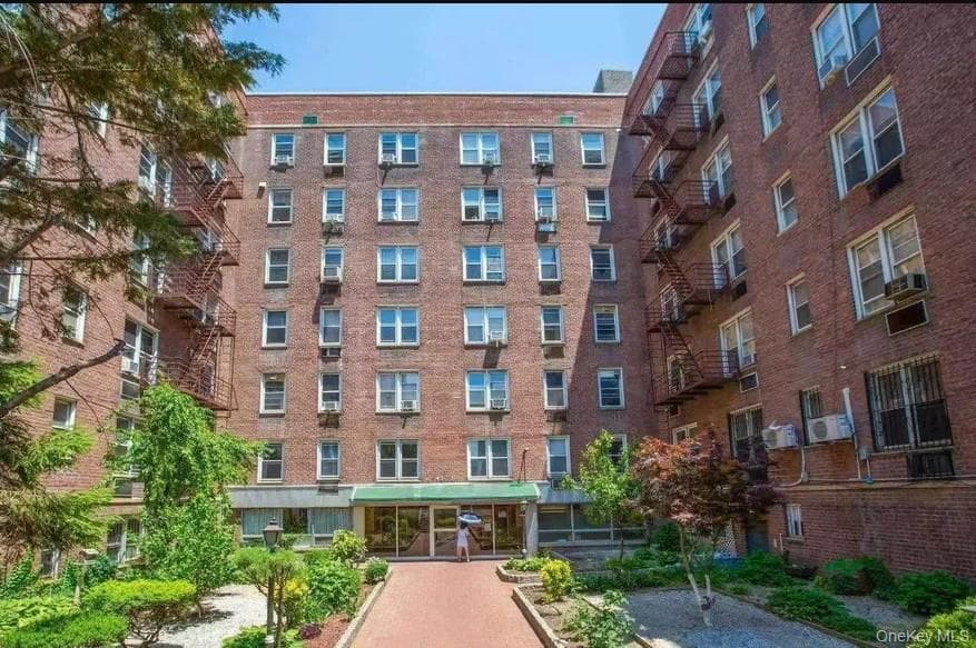 4343 Kissena Boulevard Unit: 502, Flushing