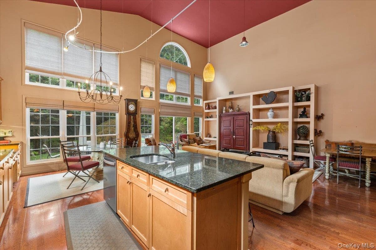 134 Sagamore Drive thumbnail 9