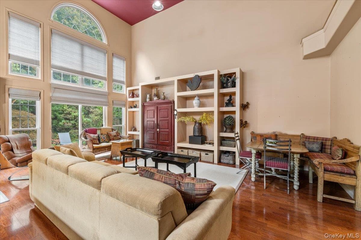 134 Sagamore Drive thumbnail 5