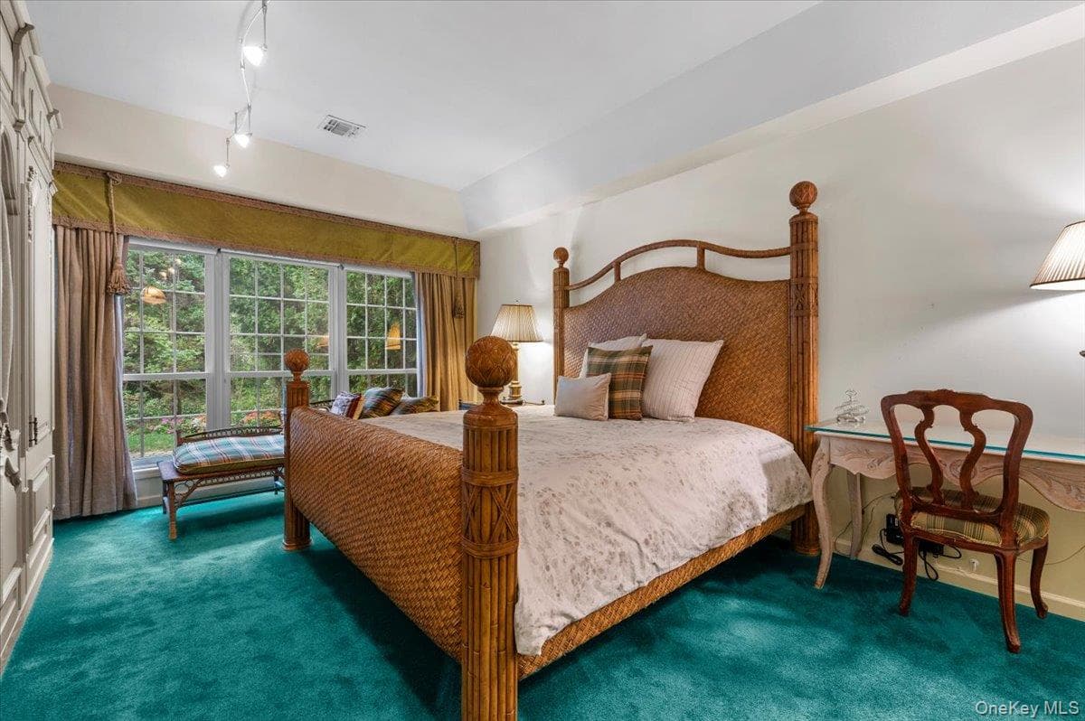 134 Sagamore Drive thumbnail 20