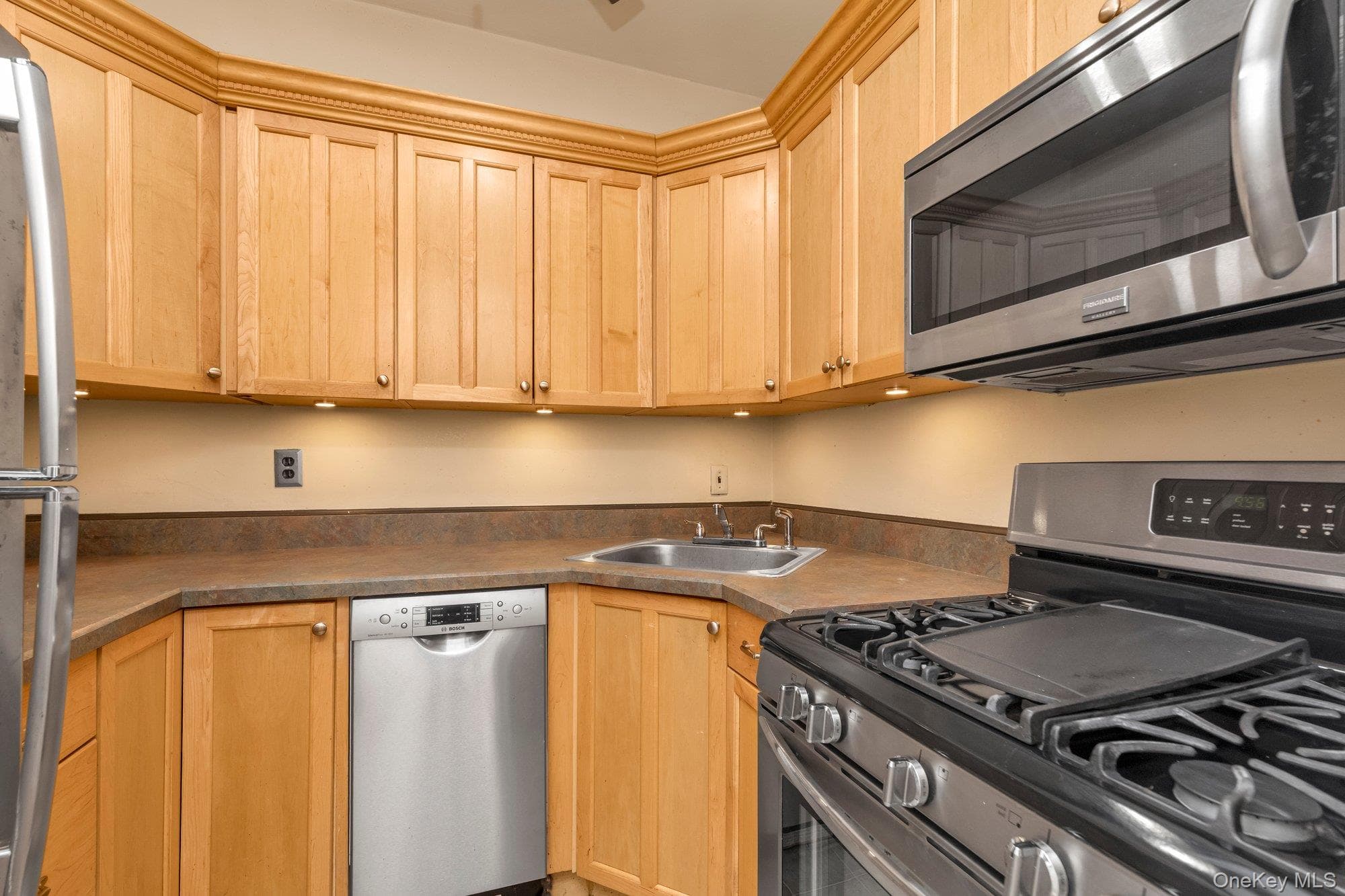 55 Grand Avenue Unit: 2A thumbnail 8