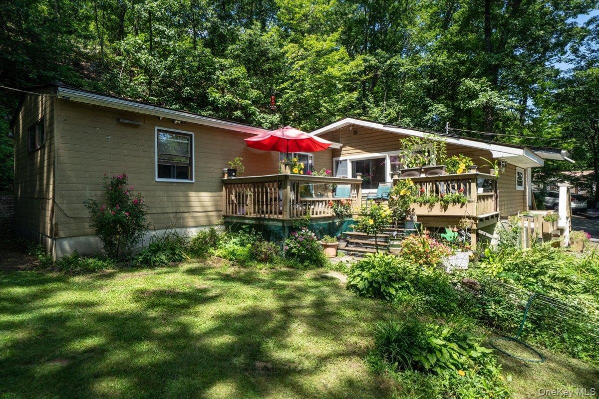 42 Deer Trail, Greenwood Lake