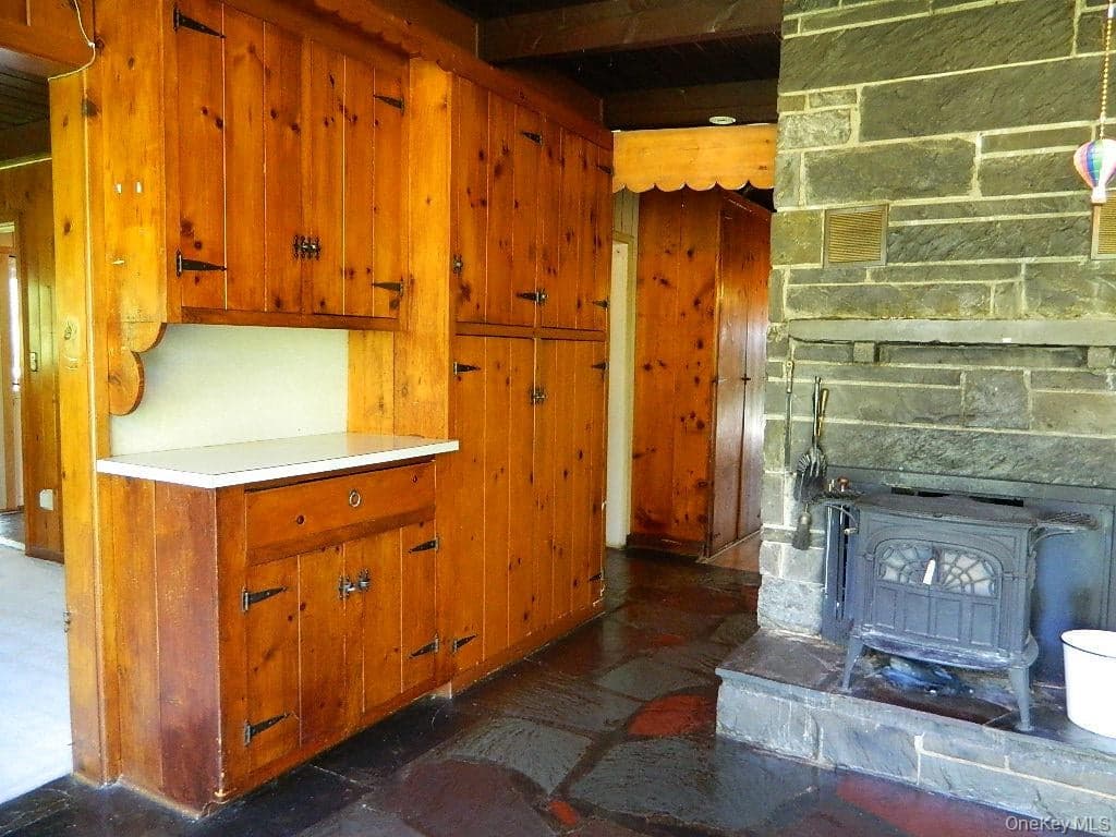 107 Orchard Lane thumbnail 4
