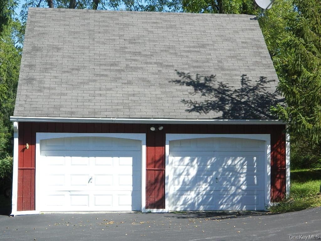 107 Orchard Lane thumbnail 23