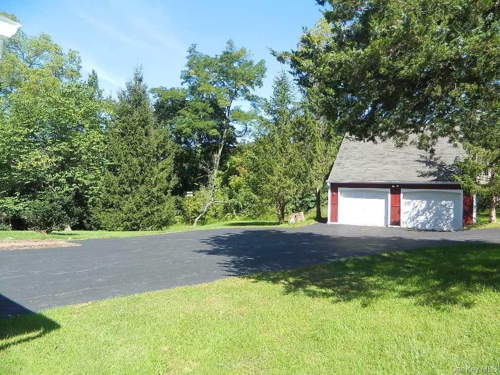 107 Orchard Lane thumbnail 40