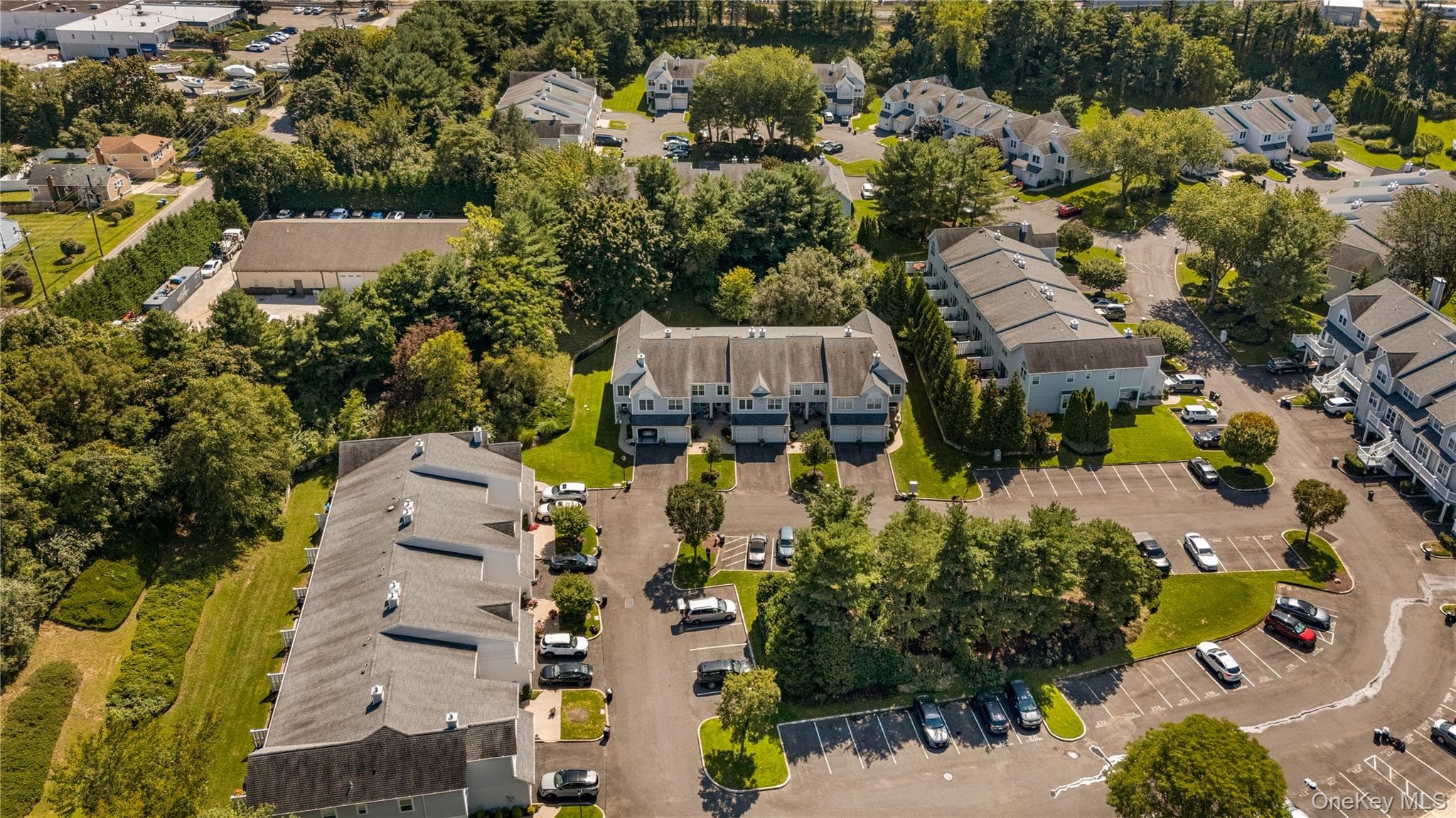 203 Windward Court thumbnail 32