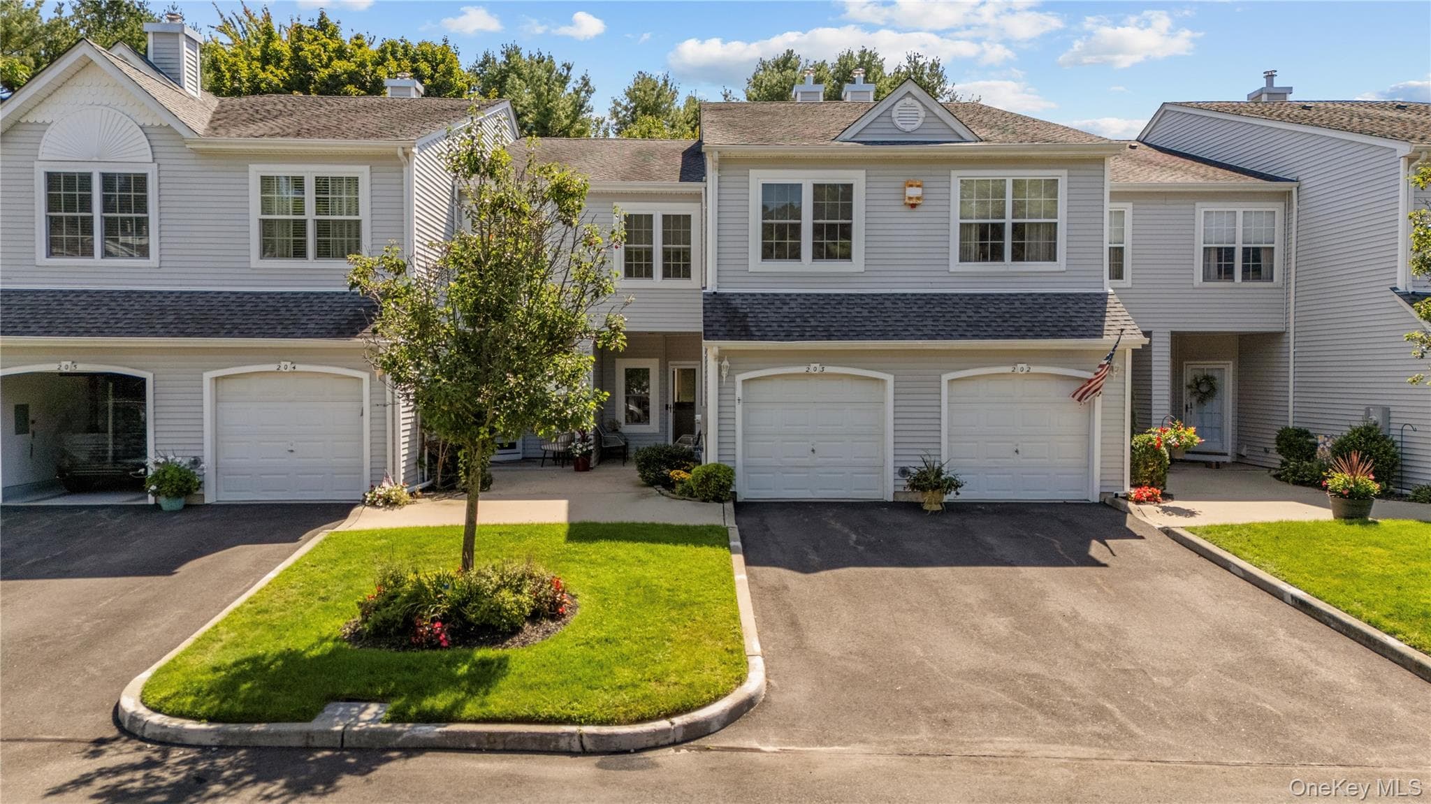 203 Windward Court, Port Jefferson