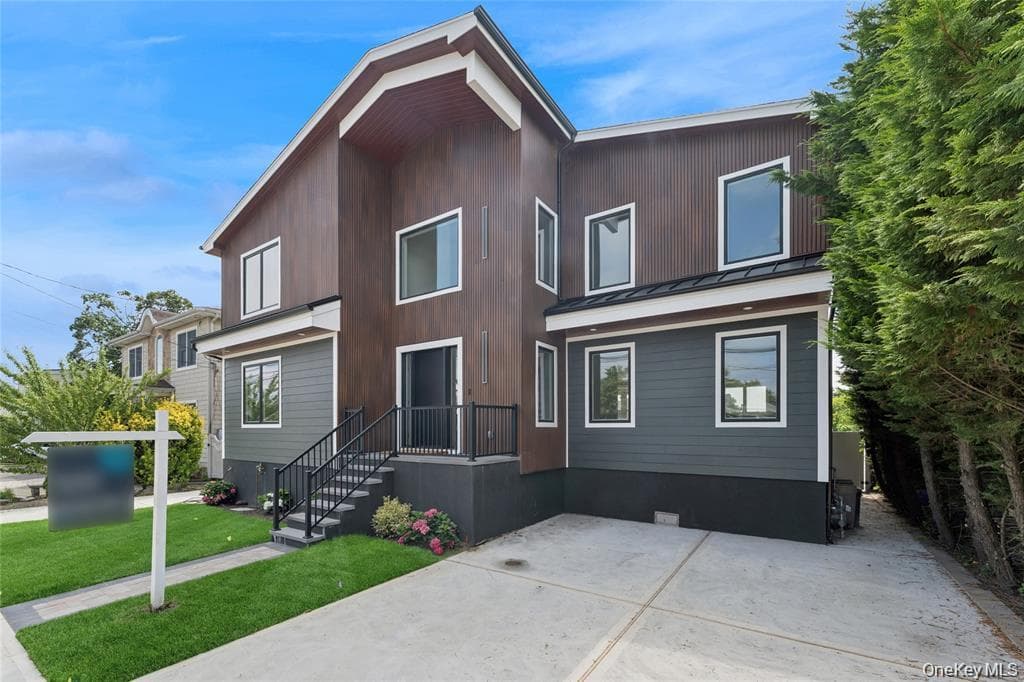 141 Flamingo Street thumbnail 4