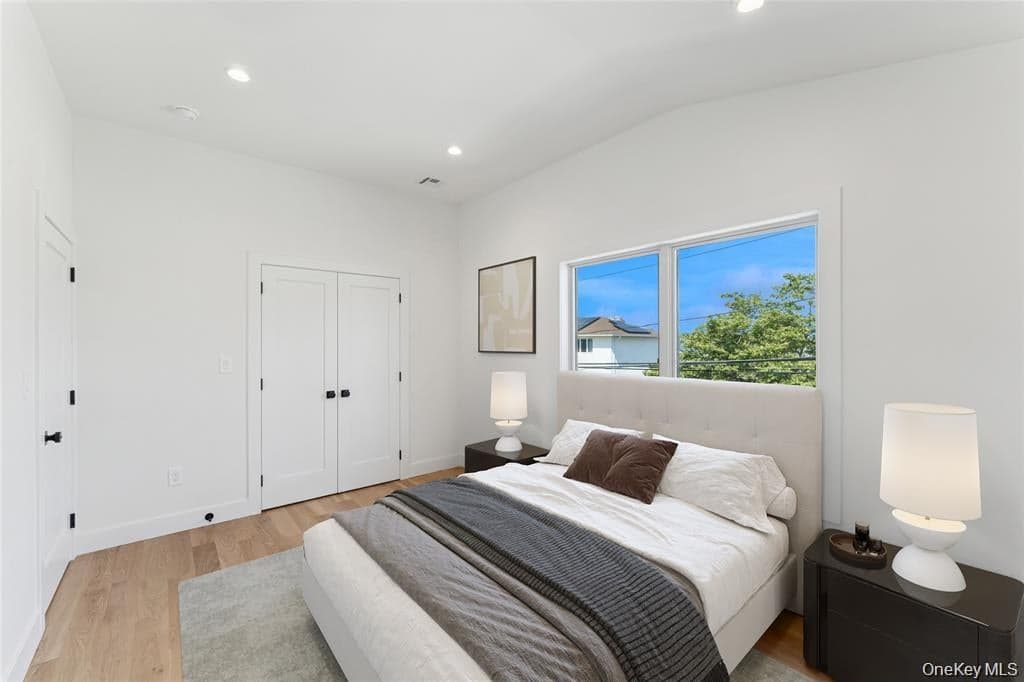 141 Flamingo Street thumbnail 9