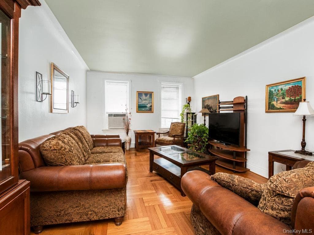 2166 Bronx Park Unit: 6D thumbnail 9