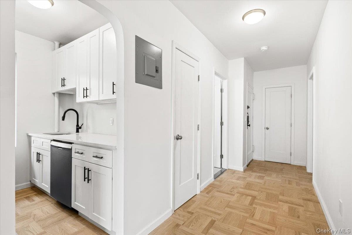 196 Garth Road Unit: 1F thumbnail 7
