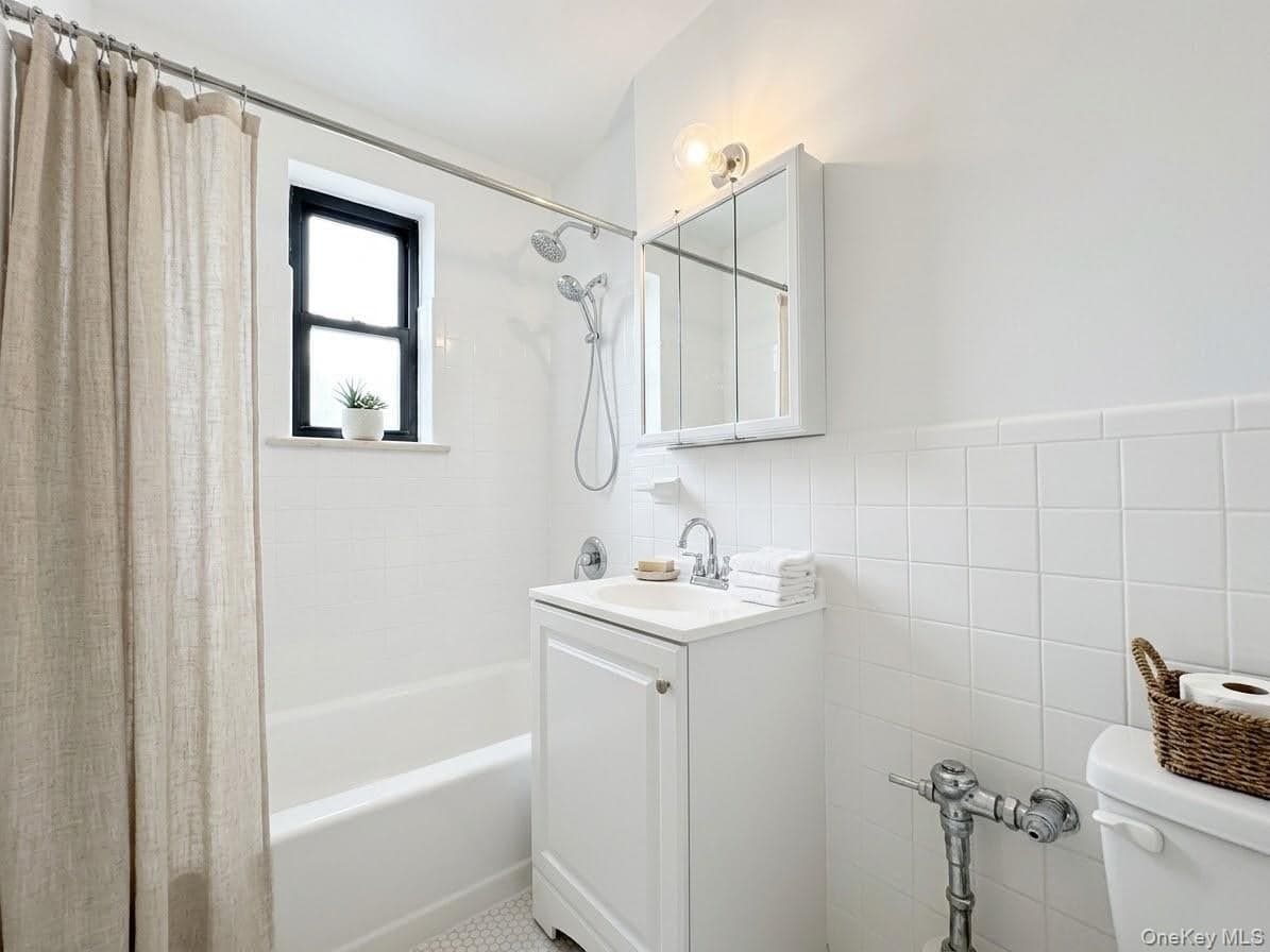 4410 Macnish Street Unit: 1G thumbnail 4