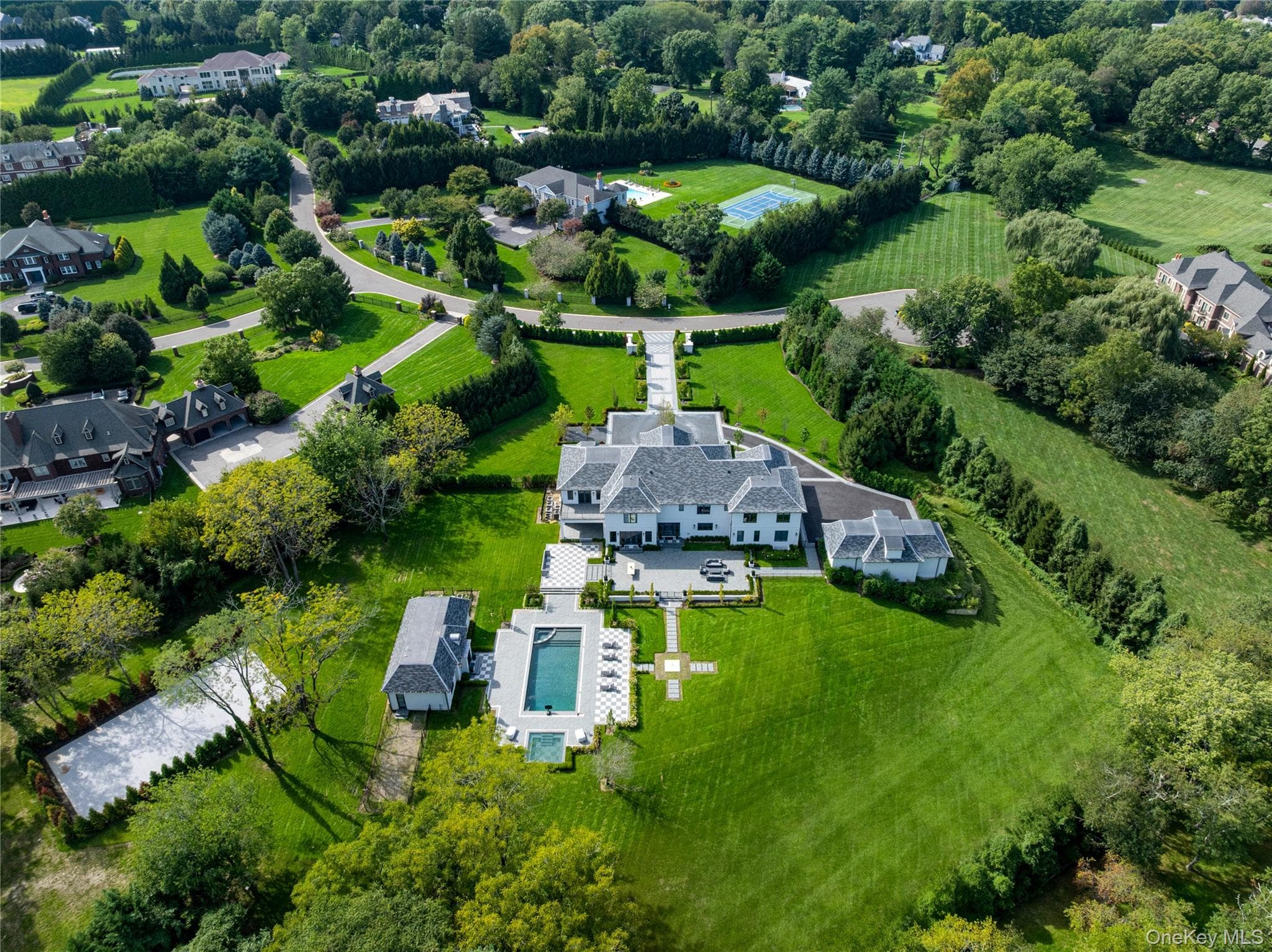 18 Evergreen Way thumbnail 4