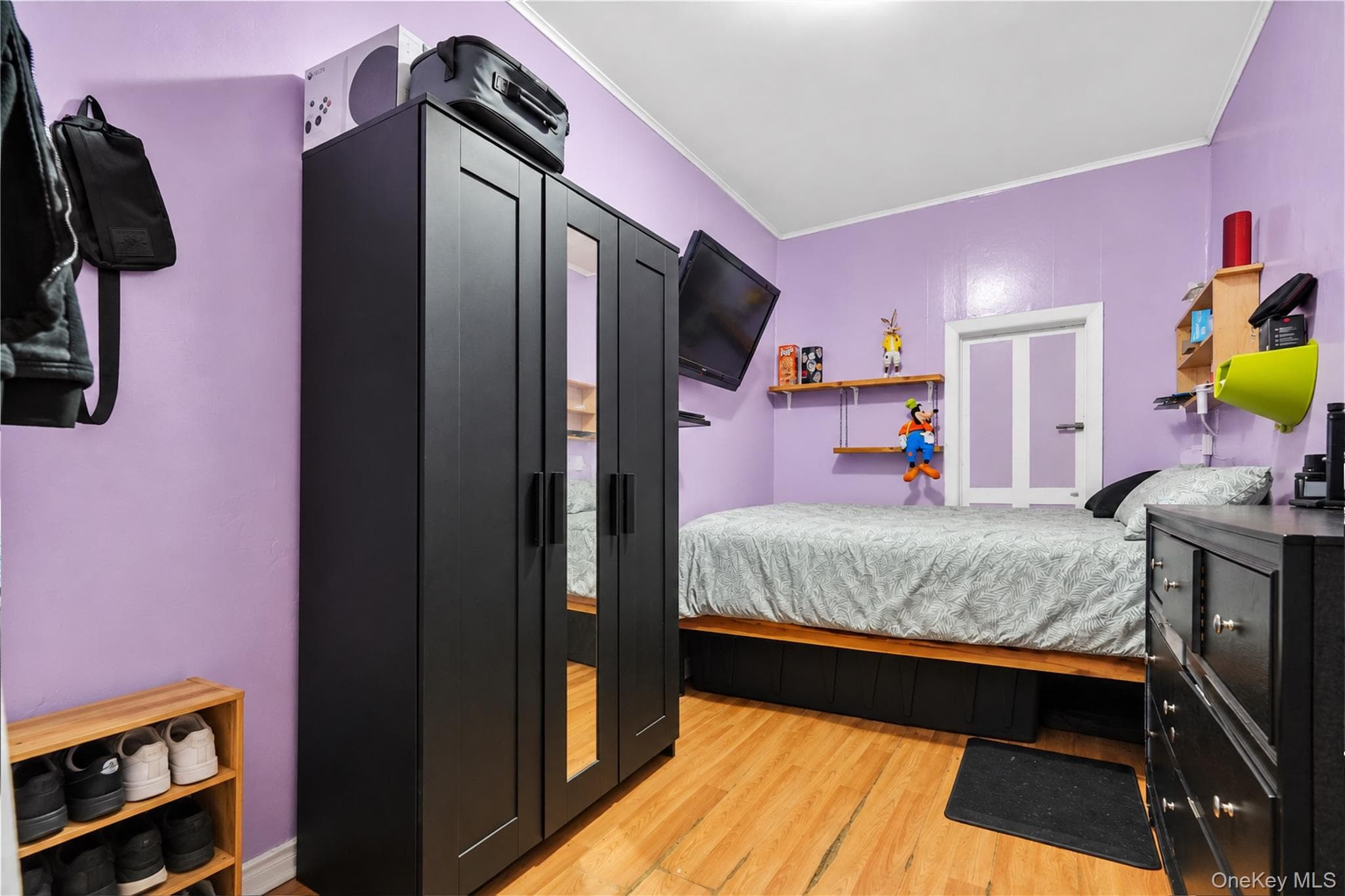 430 Bleecker Street thumbnail 9