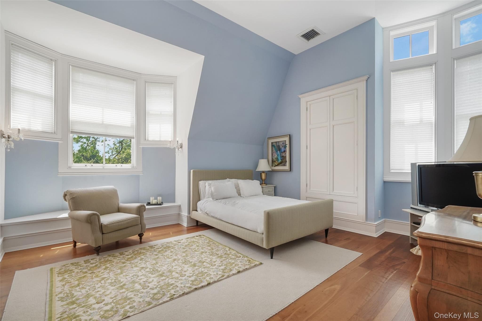640 Grant Road thumbnail 29