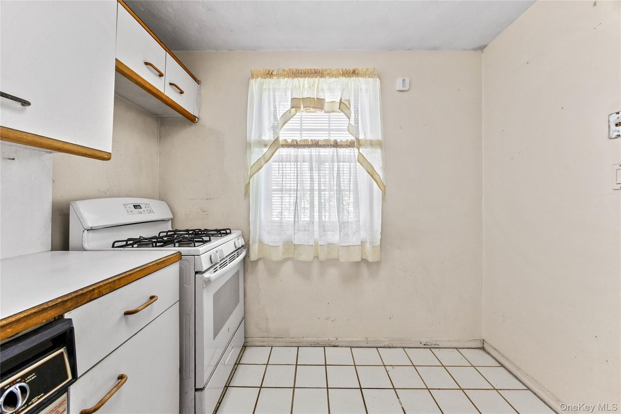 223-52 65th Avenue Unit: 52B thumbnail 5