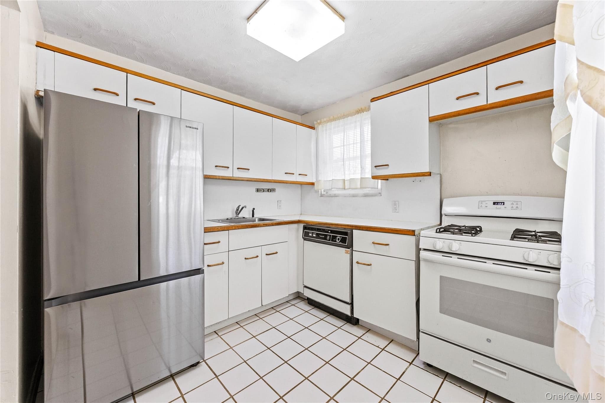 223-52 65th Avenue Unit: 52B thumbnail 6