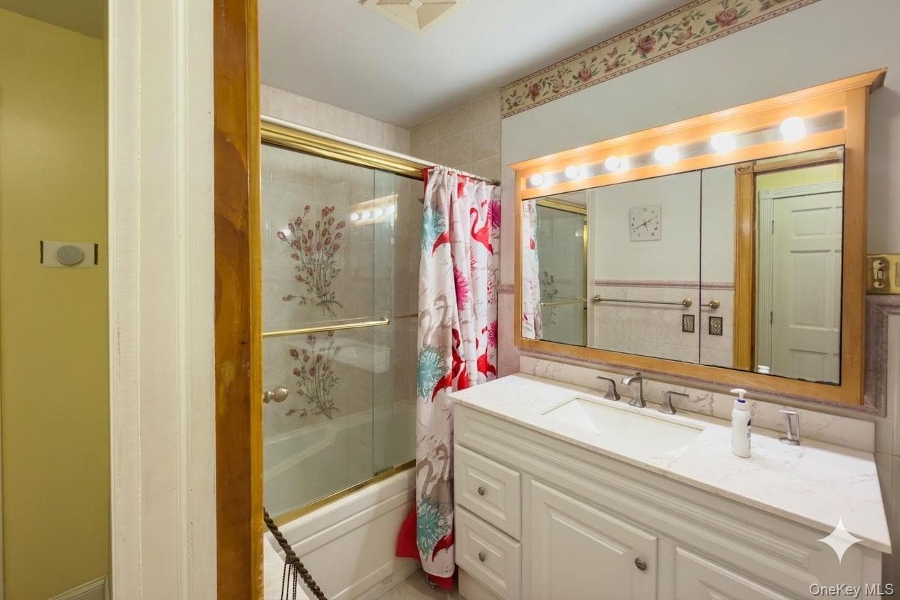 3234 Colden Avenue thumbnail 15