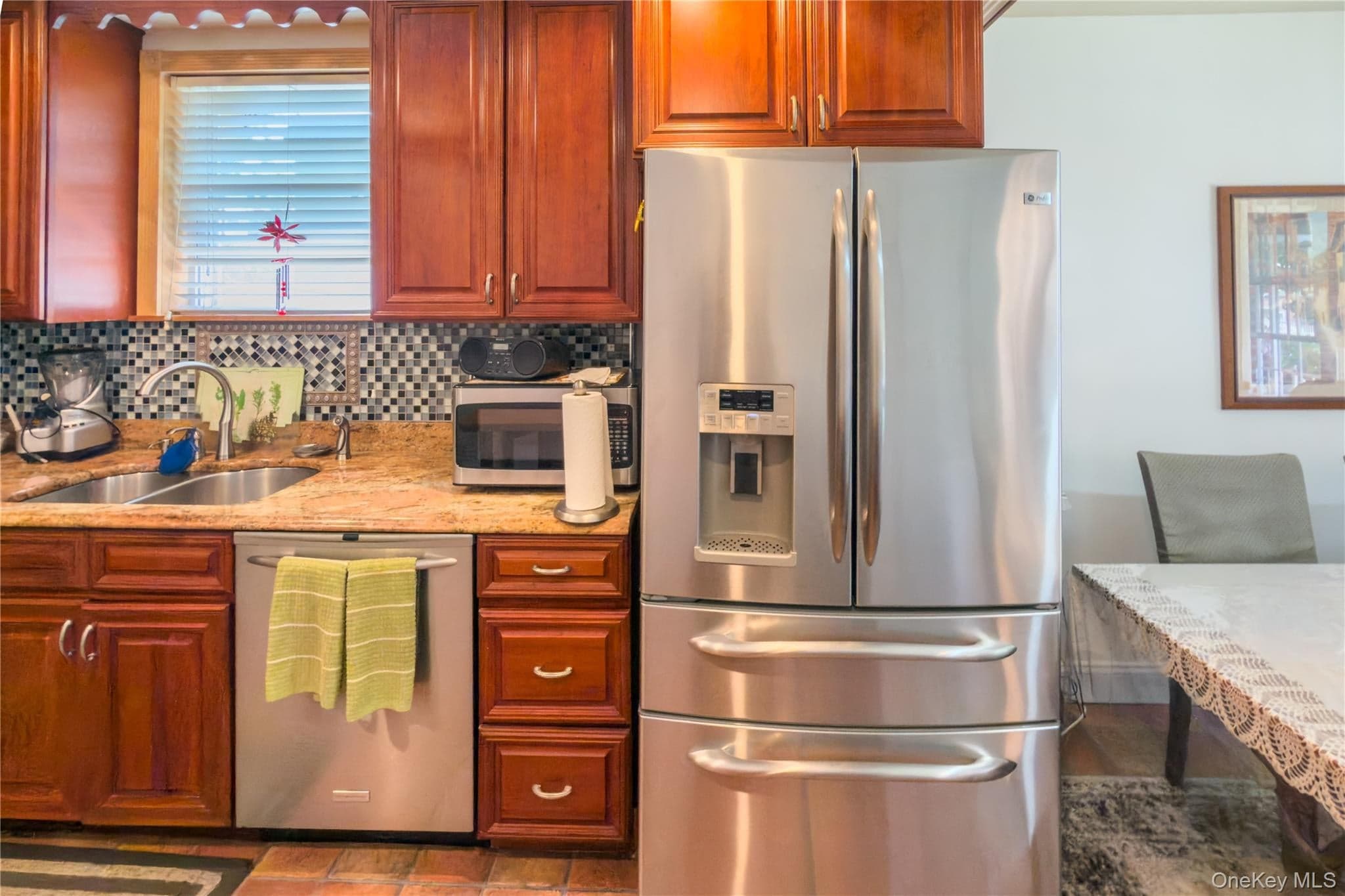 3234 Colden Avenue thumbnail 9