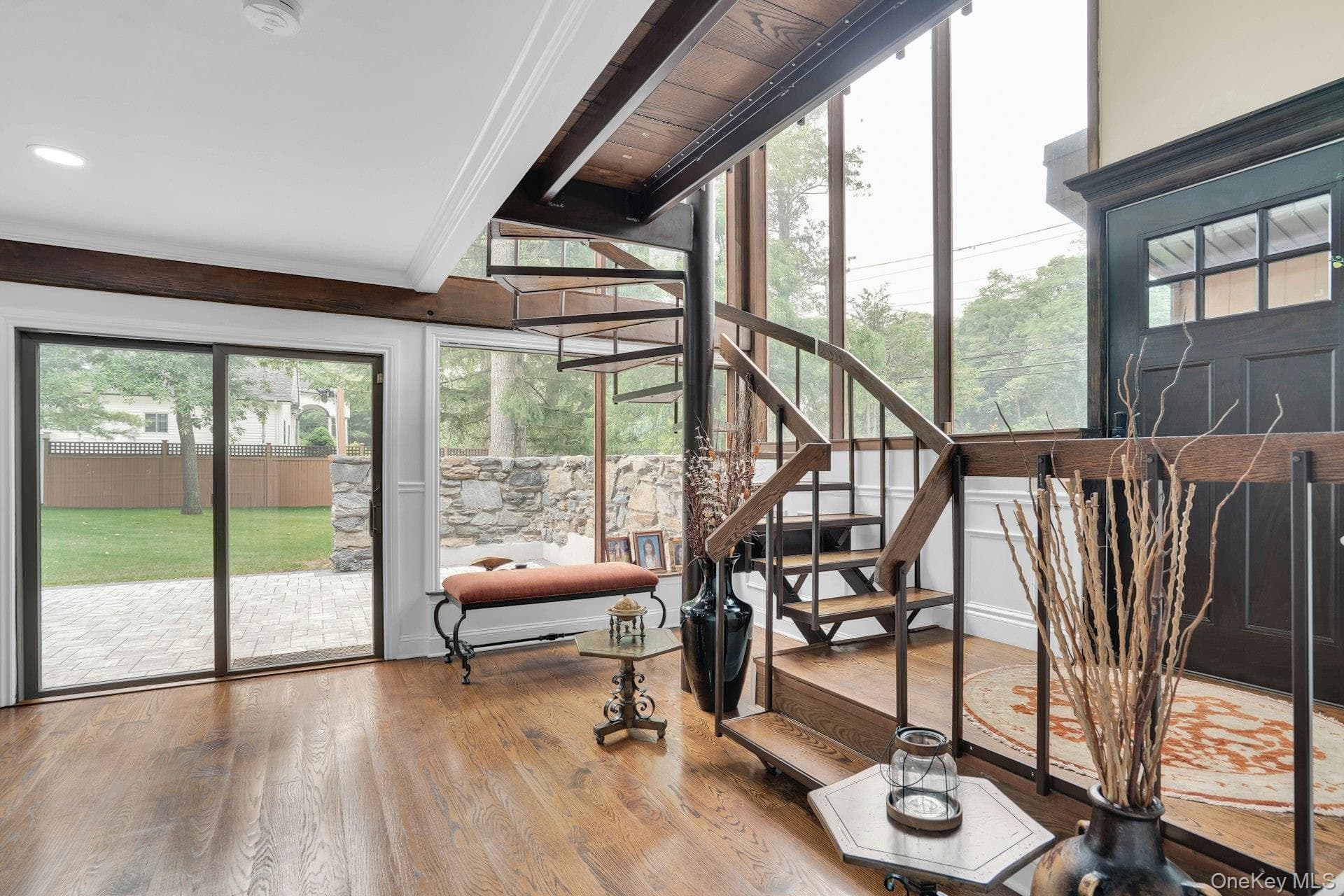 764 Vanderbilt Parkway thumbnail 7