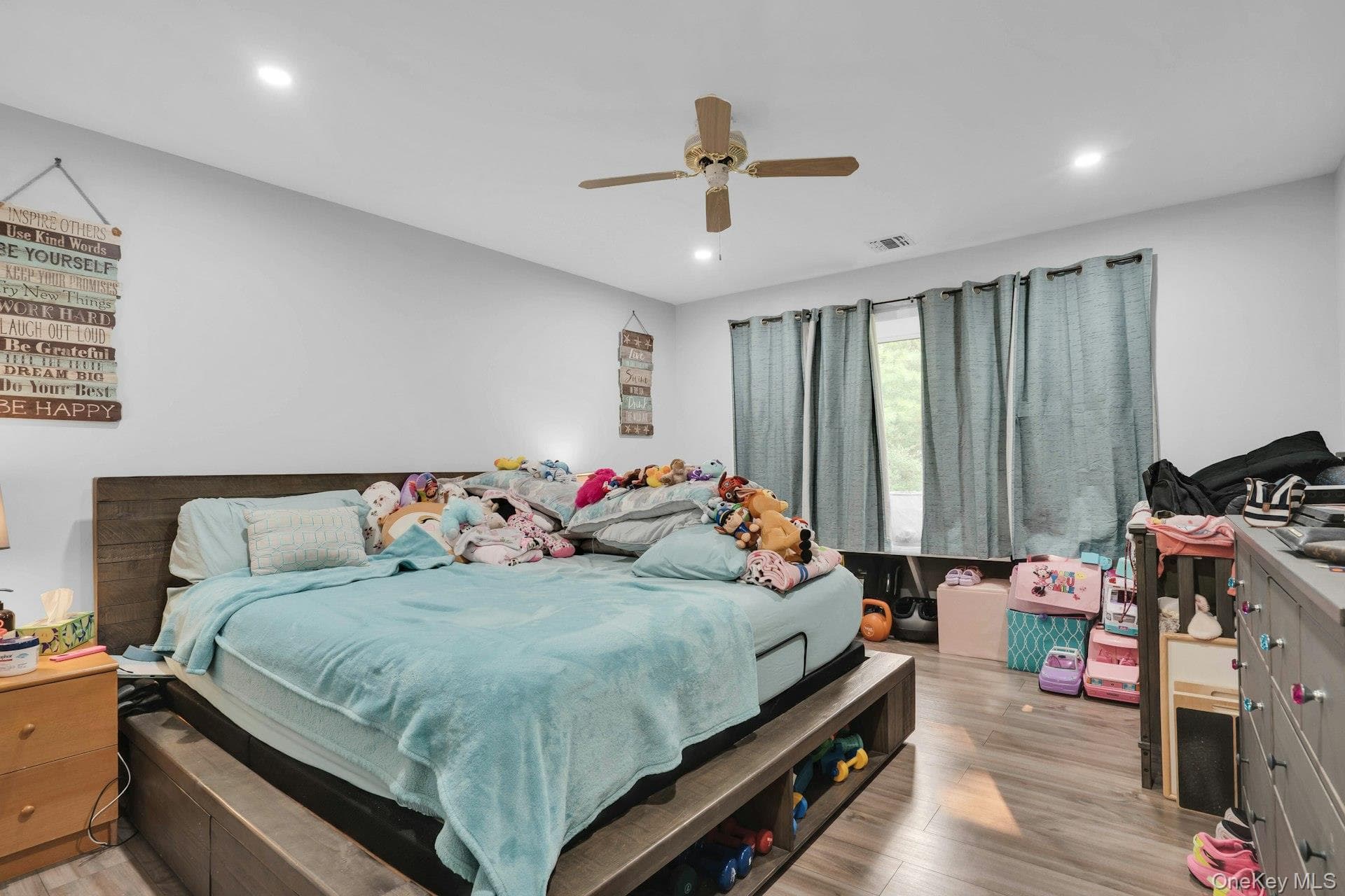 764 Vanderbilt Parkway thumbnail 41