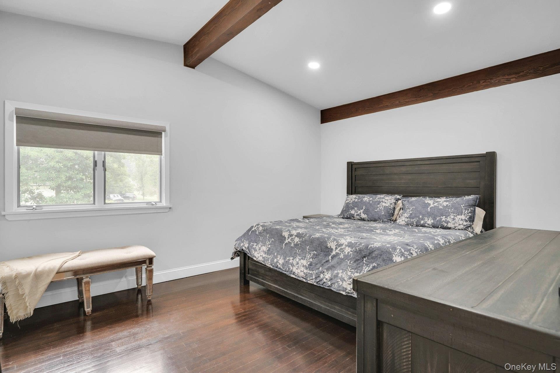 764 Vanderbilt Parkway thumbnail 28