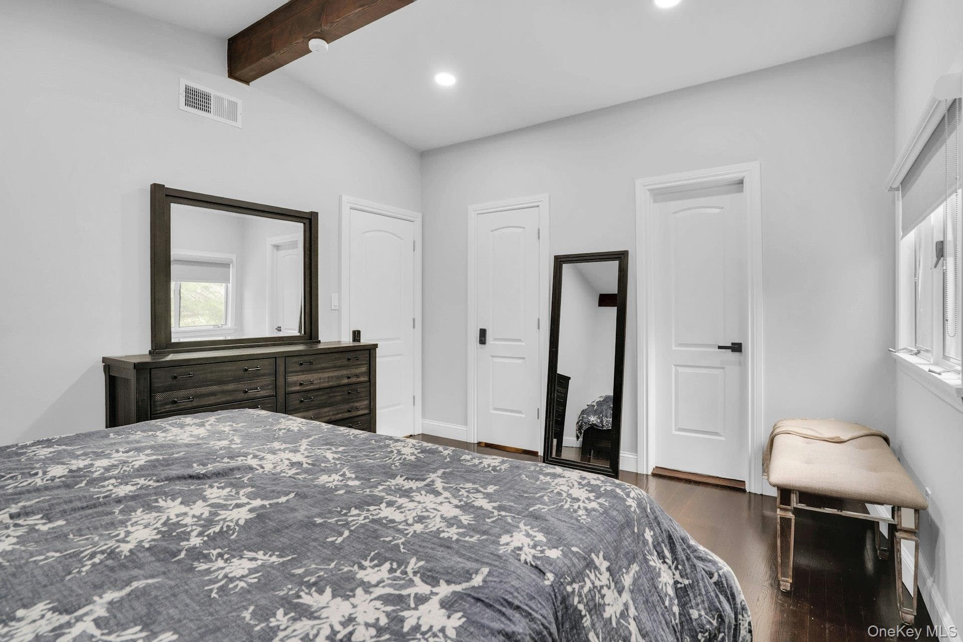 764 Vanderbilt Parkway thumbnail 29
