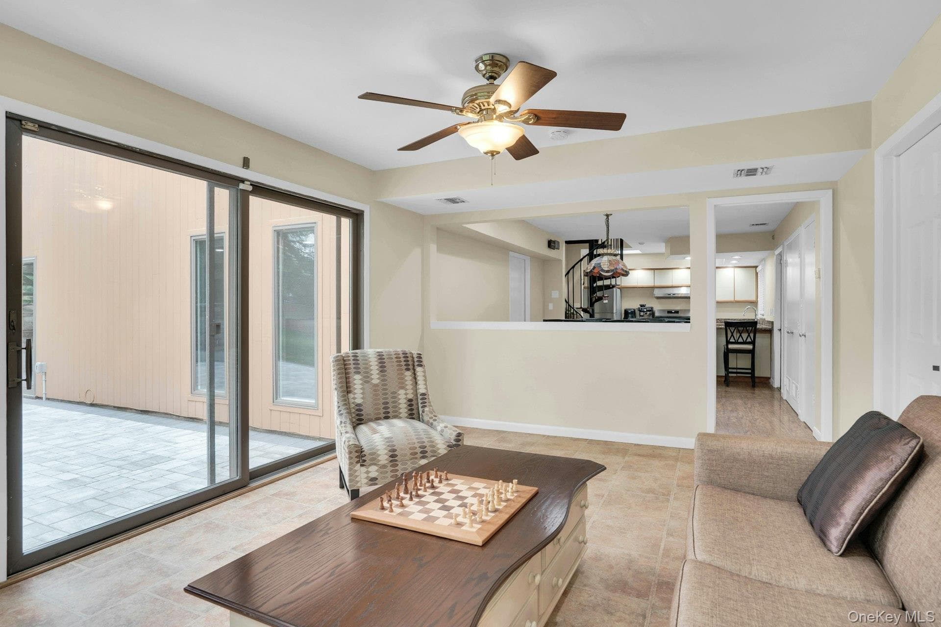 764 Vanderbilt Parkway thumbnail 23