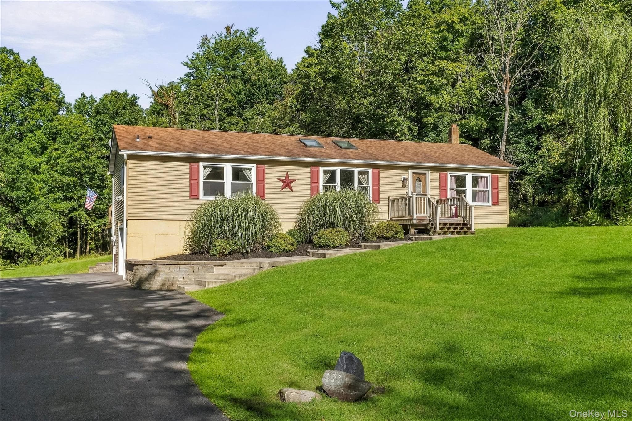 97 Heselton Drive thumbnail 2
