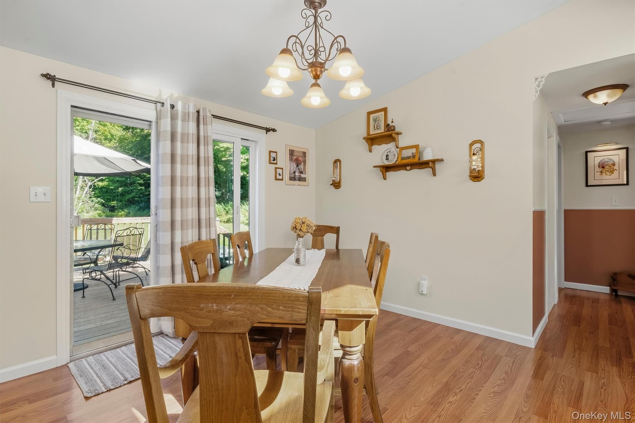 97 Heselton Drive thumbnail 10