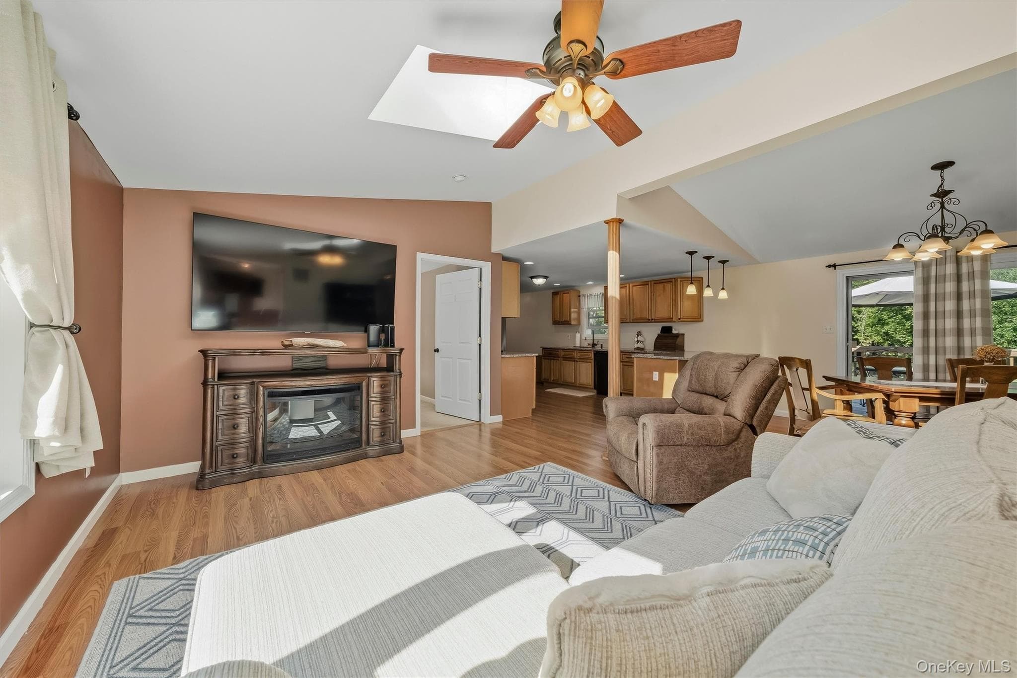 97 Heselton Drive thumbnail 5