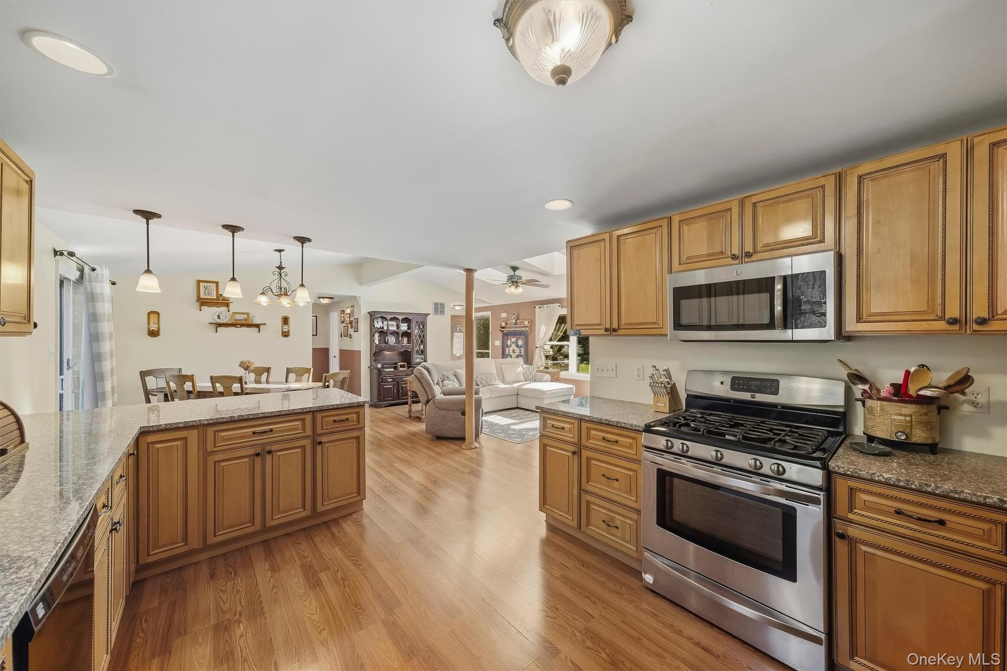 97 Heselton Drive thumbnail 17