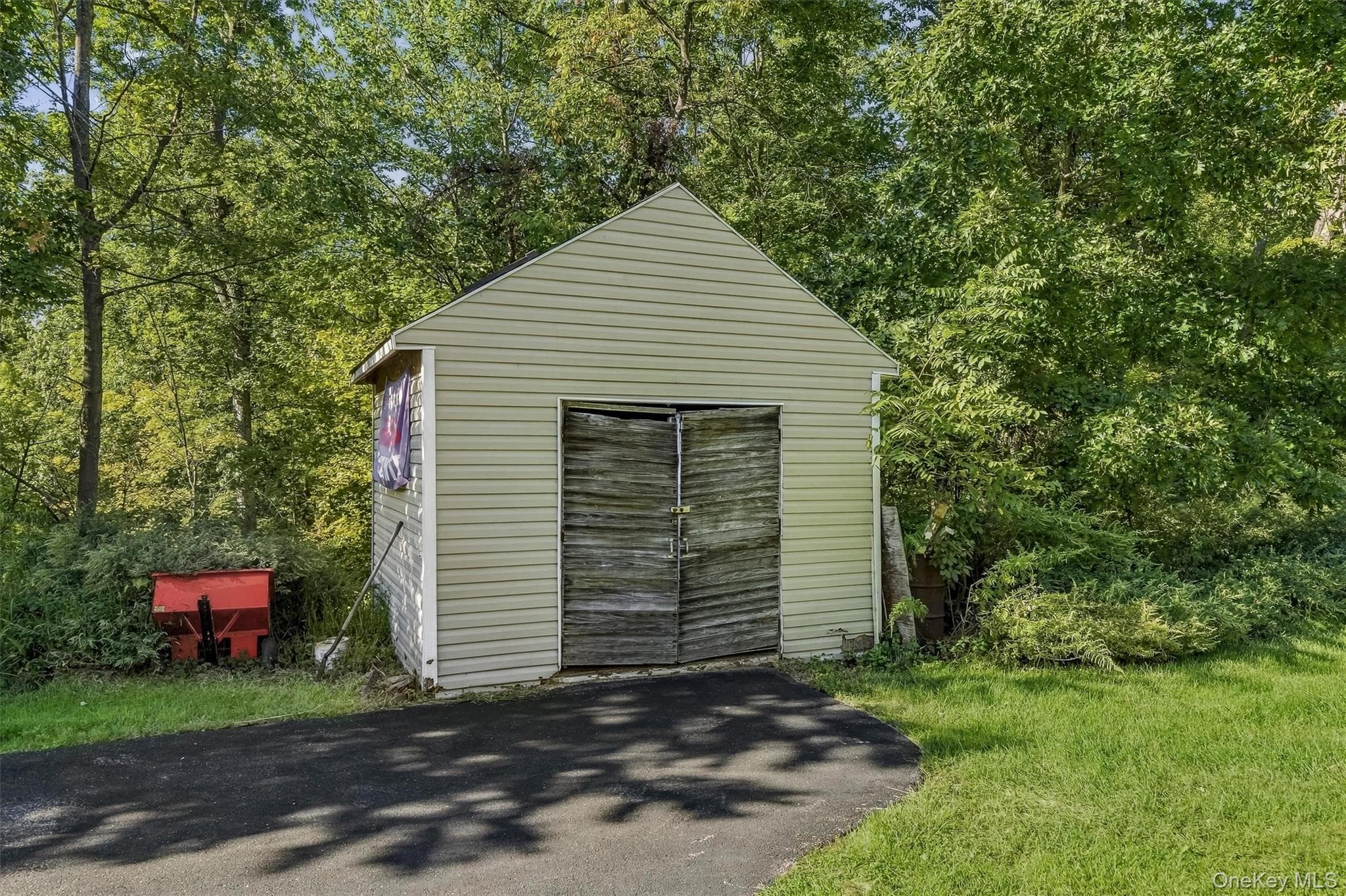 97 Heselton Drive thumbnail 36