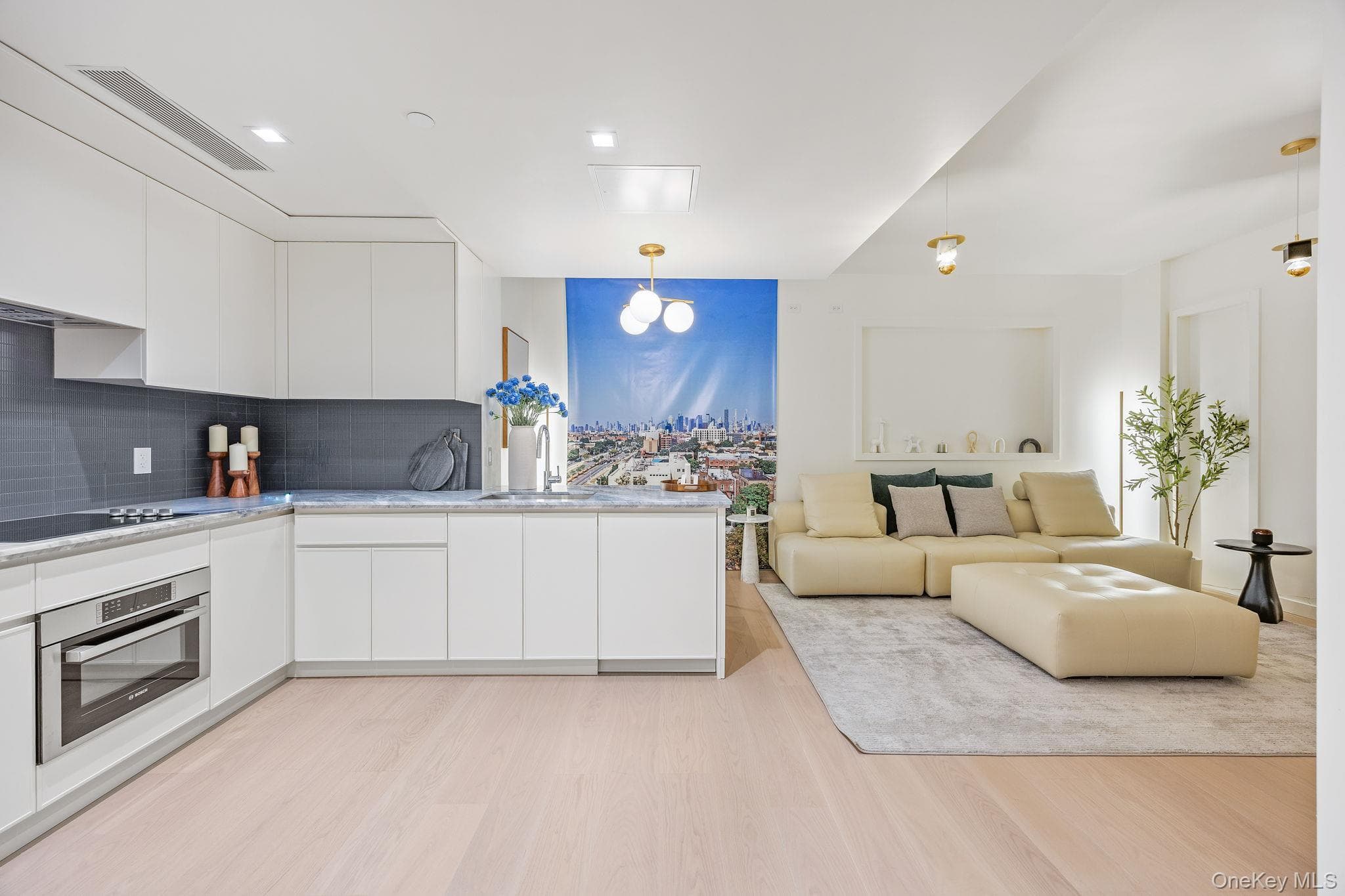 58-01 Queens Boulevard Unit: 6G thumbnail 2