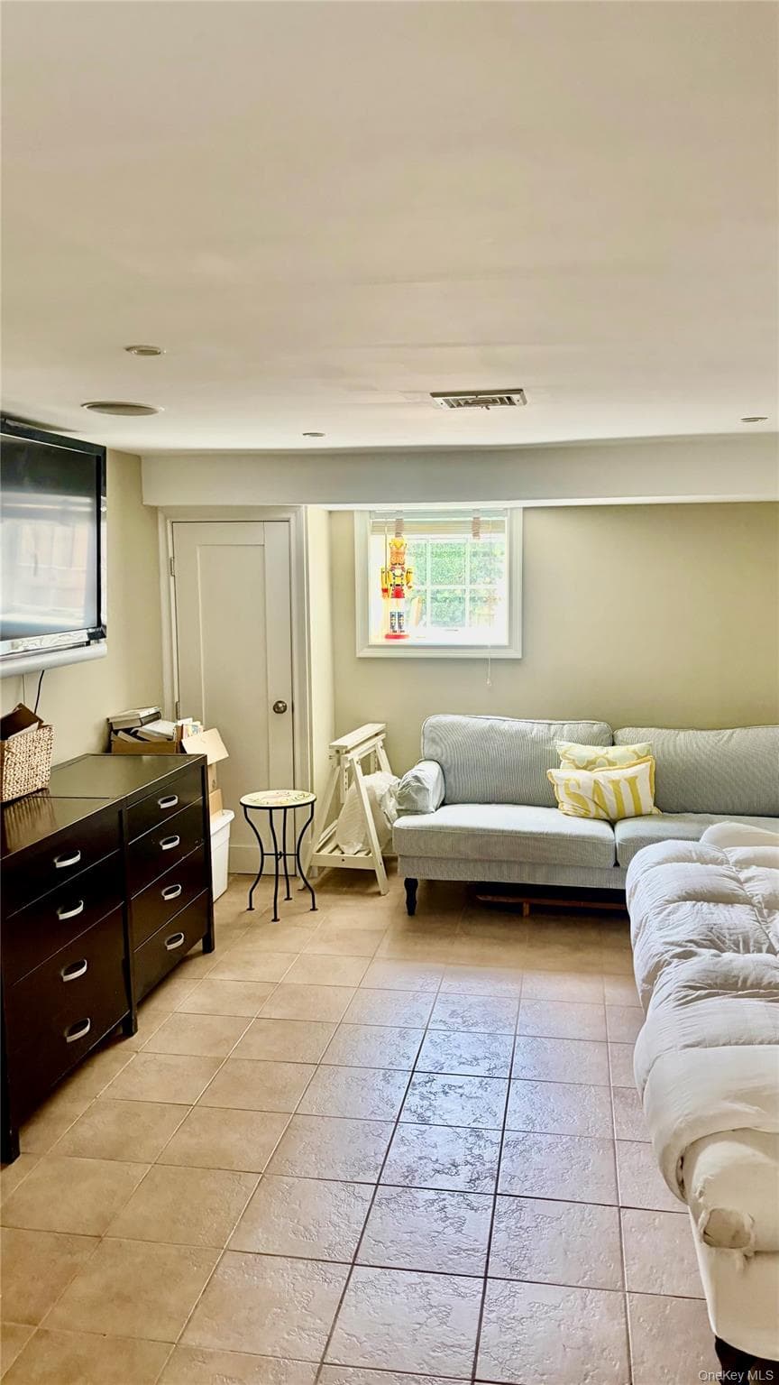 675 King Avenue thumbnail 22