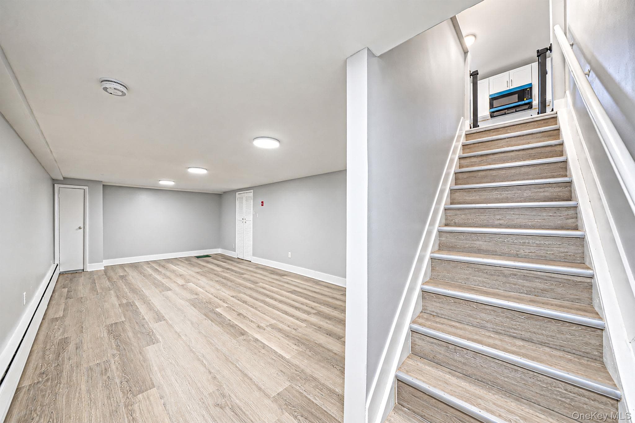 745 Anderson Avenue thumbnail 29
