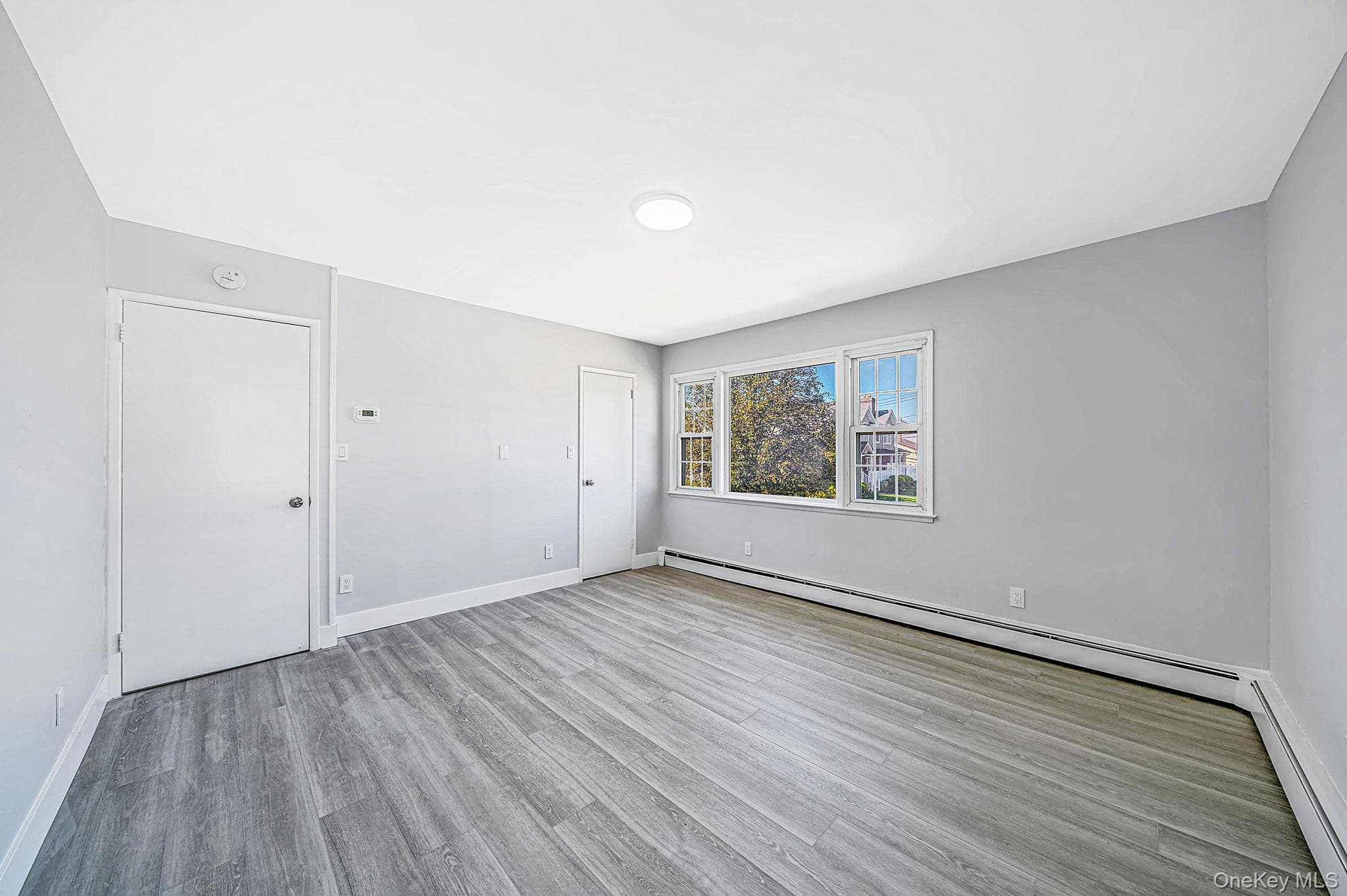 745 Anderson Avenue thumbnail 16