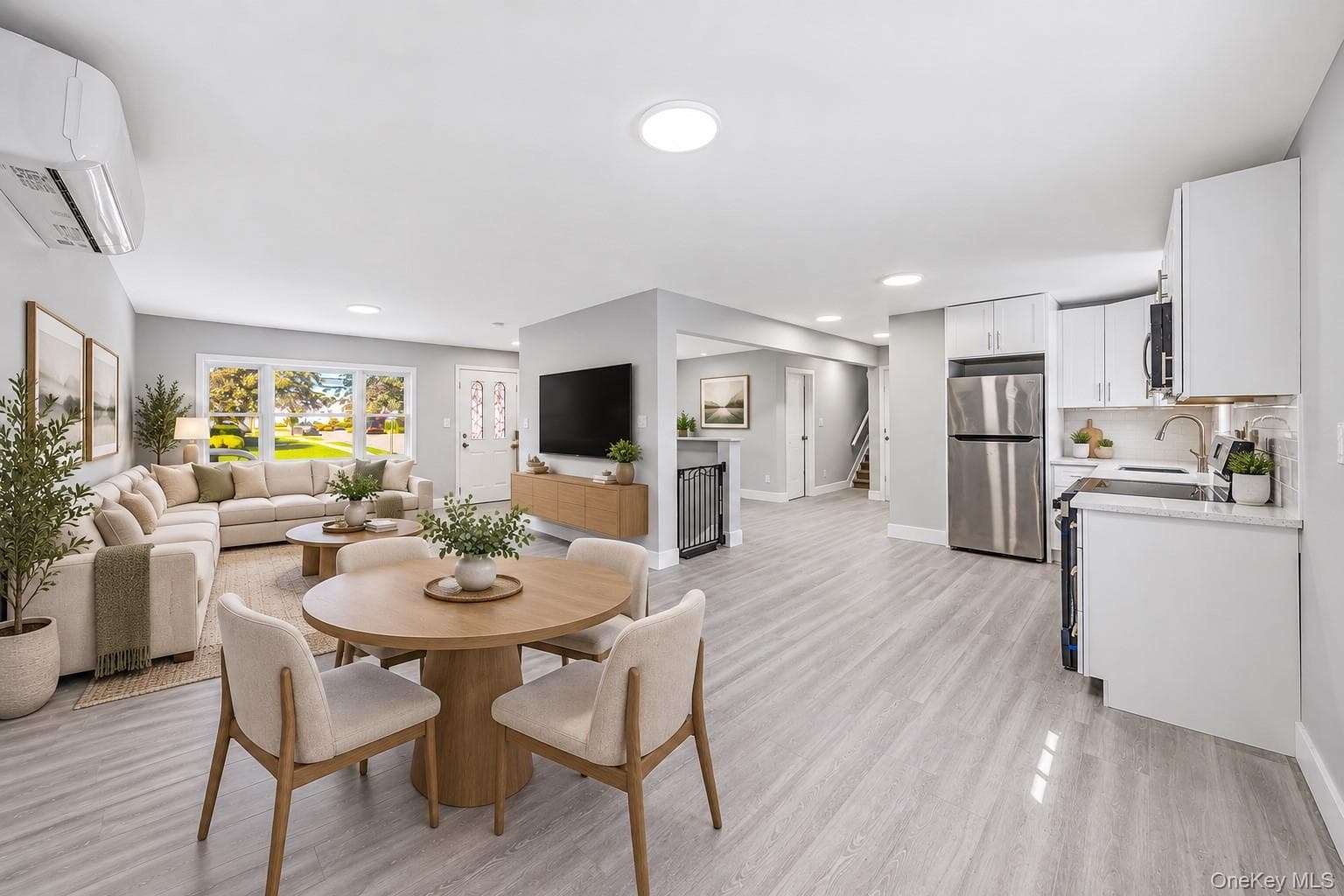 745 Anderson Avenue thumbnail 10