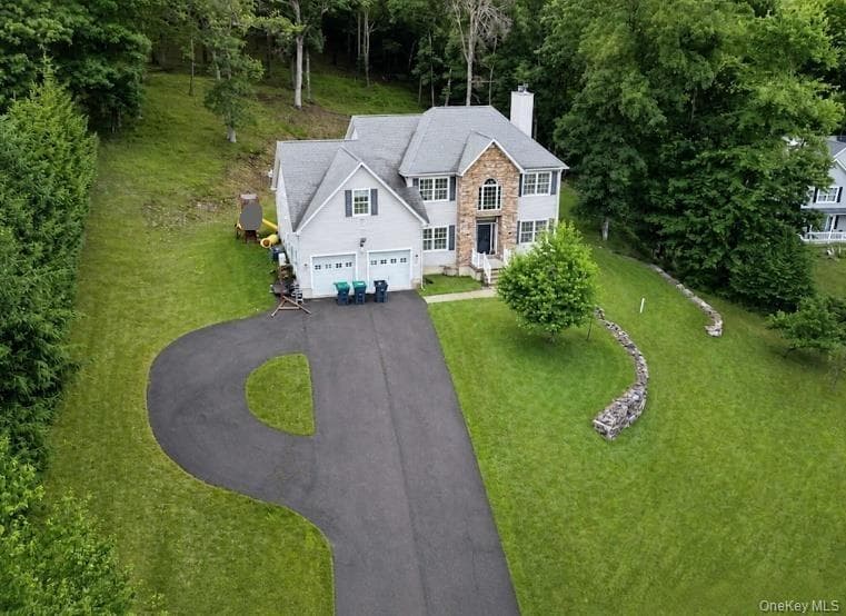 14 Apple Hill Drive photo 1