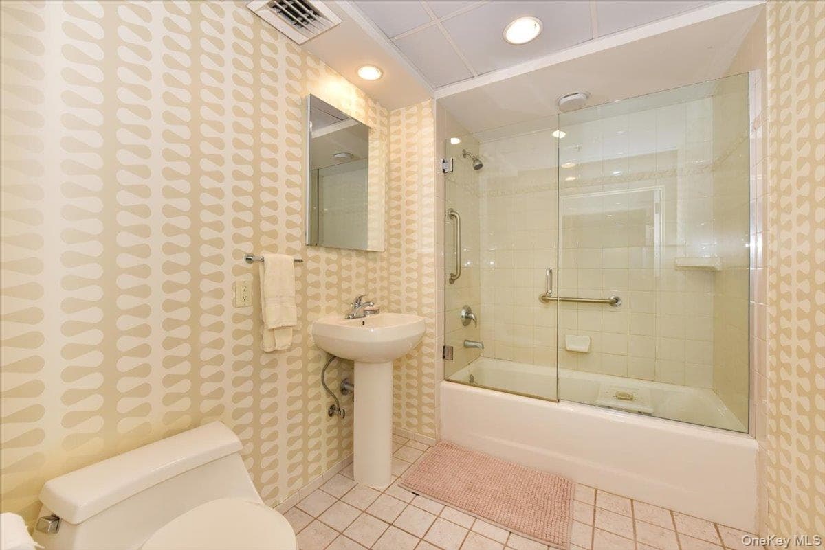 100 Harbor View Drive Unit: 117 thumbnail 15