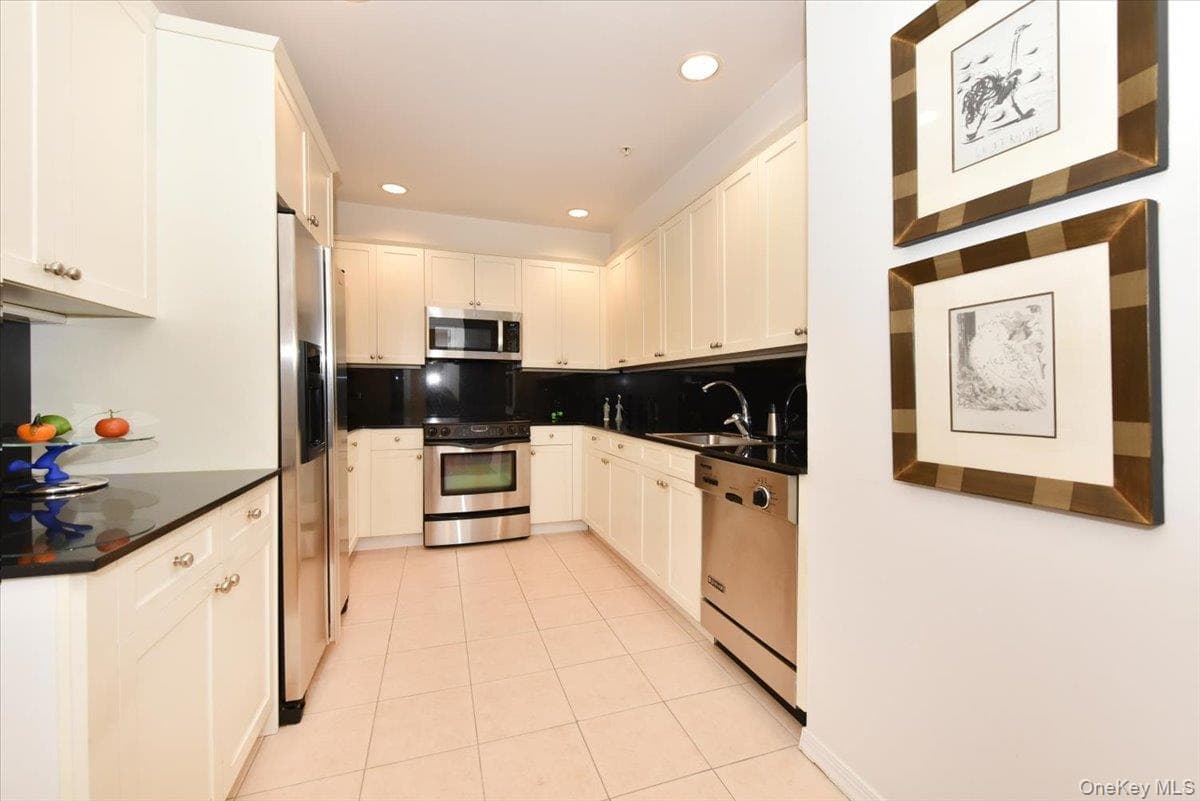 100 Harbor View Drive Unit: 117 thumbnail 6