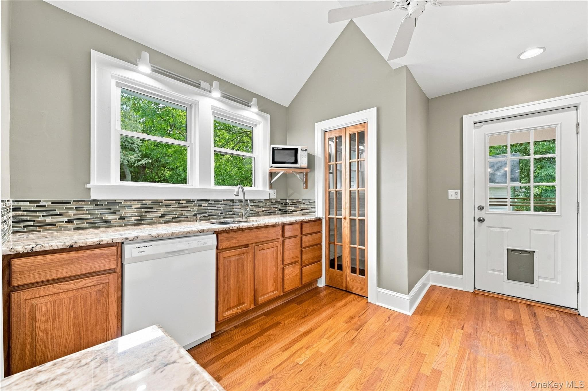 56 Washington Avenue thumbnail 15