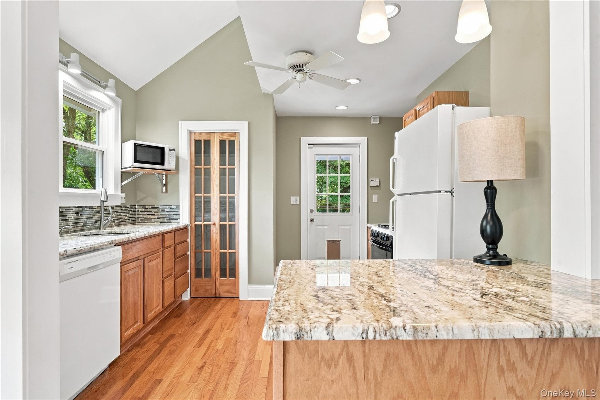 56 Washington Avenue thumbnail 17