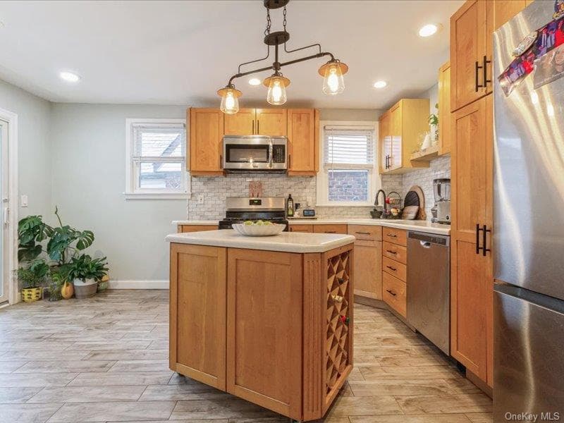 167 Lakeview Avenue thumbnail 9