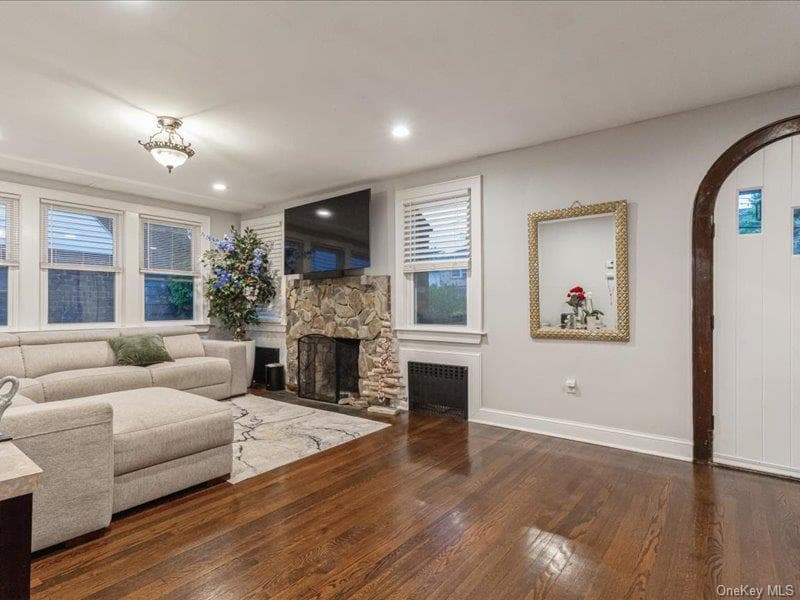 167 Lakeview Avenue thumbnail 3
