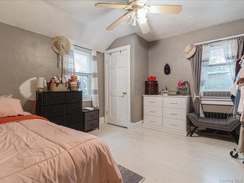 167 Lakeview Avenue thumbnail 15