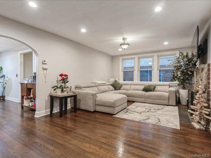 167 Lakeview Avenue thumbnail 2