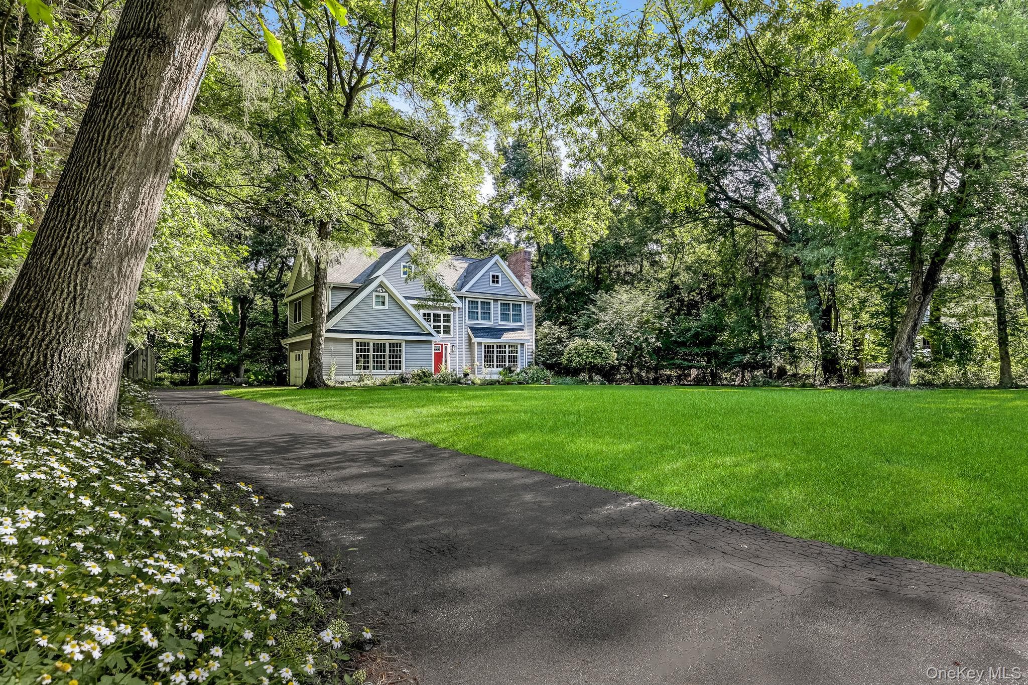 32 Bayard Lane, Suffern